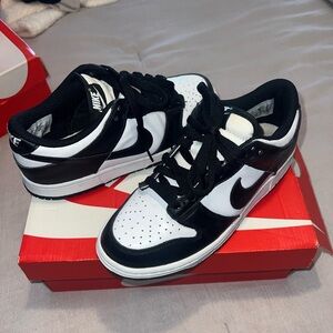 Nike Classic Black and White Low-Tops